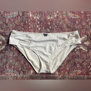 AERIE women’s XL white swim hipster bikini bottoms with ruching